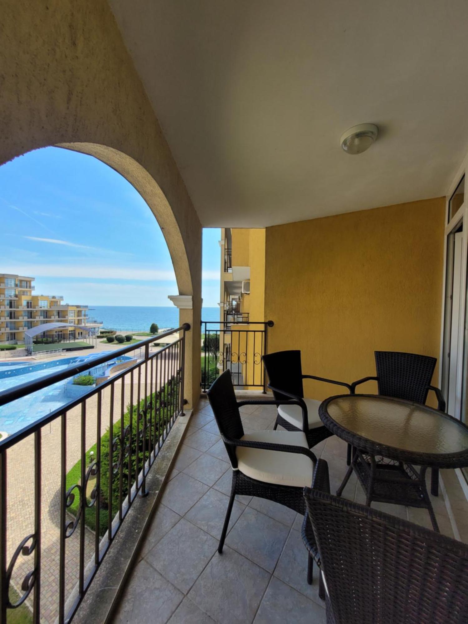 Alma Del Mar - Miadia Grand Resort, Aheloy Bagian luar foto