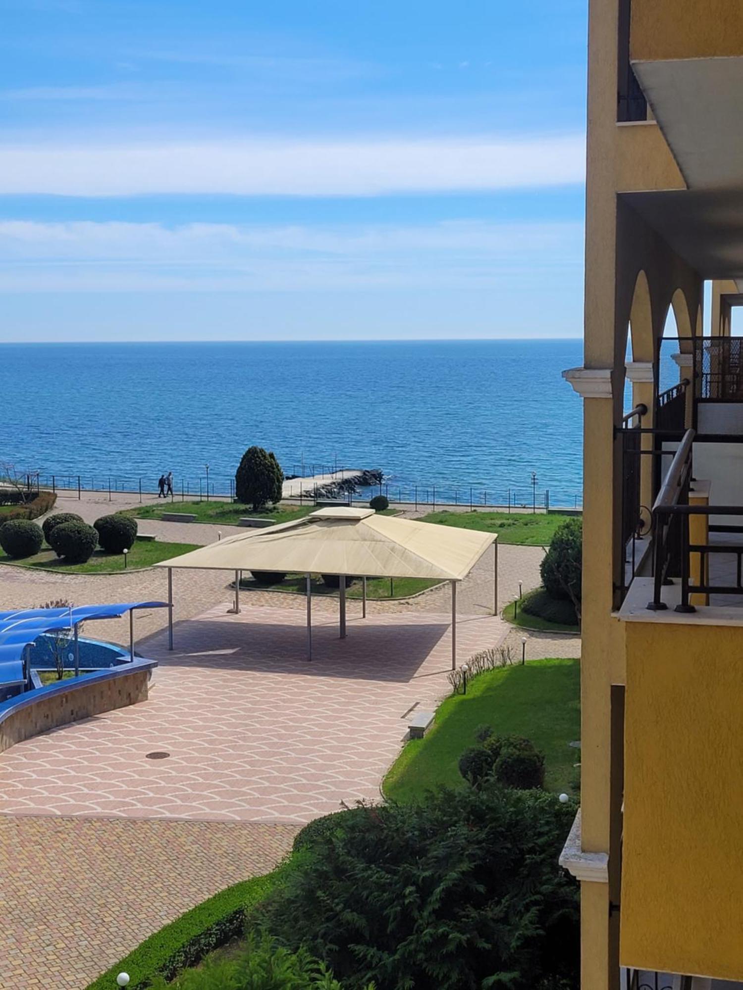 Alma Del Mar - Miadia Grand Resort, Aheloy Bagian luar foto